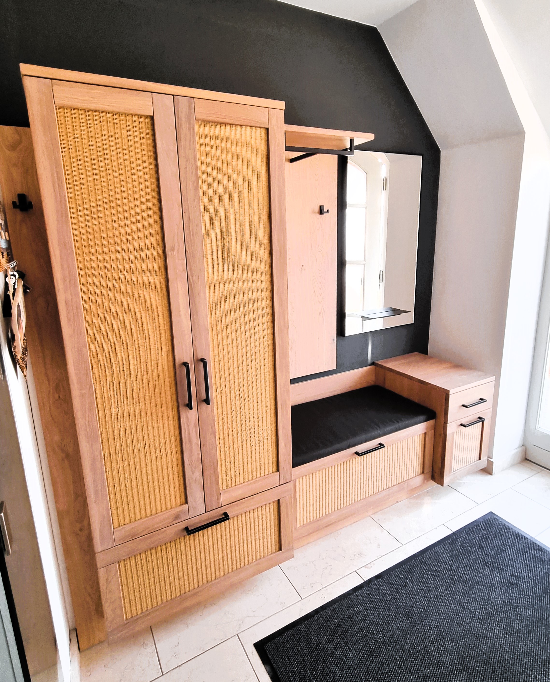 Garderobe mit Sitzbank